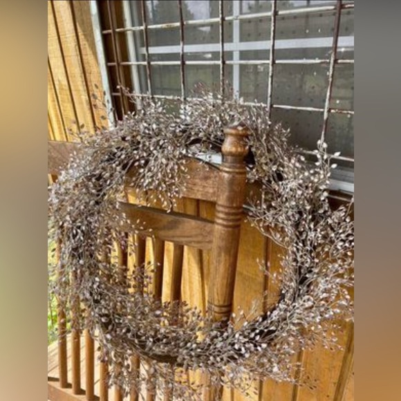 Frosted Fall Little Luna Leaves Wreath, 20” - Picture 9 of 10